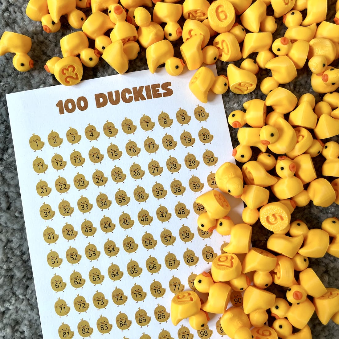 Juego de 100 Patitos Amarillos - Búsqueda en Familia y Team-Building para todas las edades