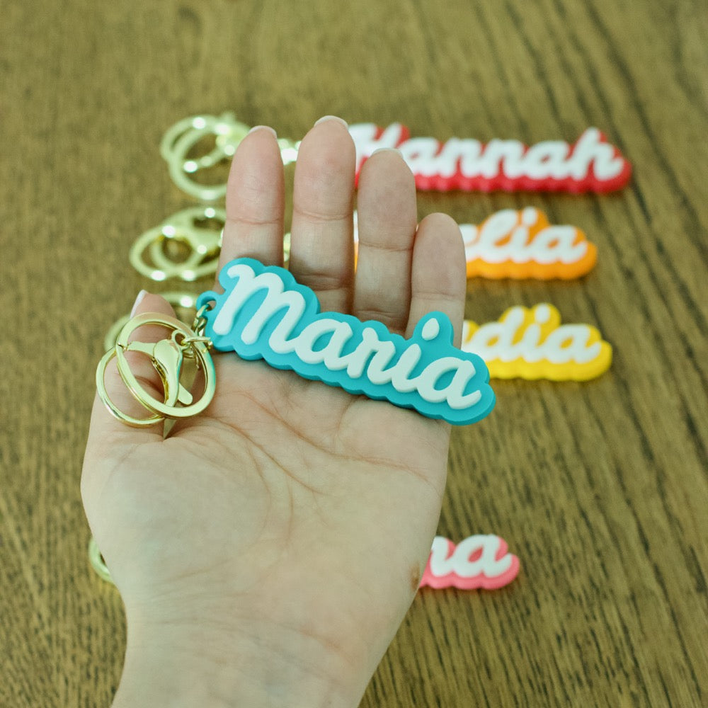 Llavero Personalizado con Nombre, Adorno para Bolso o Mochila, Colores Pastel — Regalo para Boda / Comunión